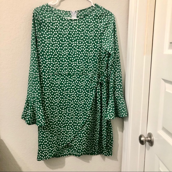 Green Daisy Floral Tie Side Wrap Hem Fitted Dress - Picture 2 of 2